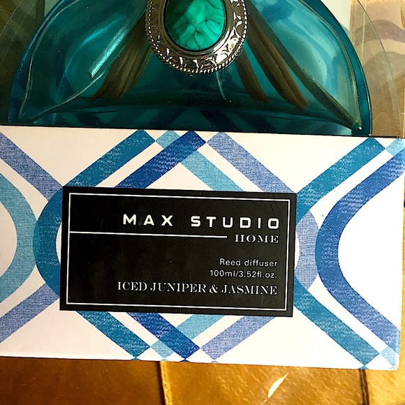 BNIB Iced Juniper&Jasmine Reed Diffuser - Picture 3 of 7